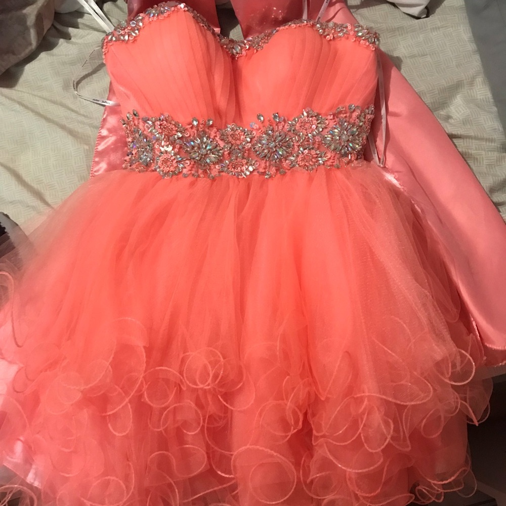 Short formal dress